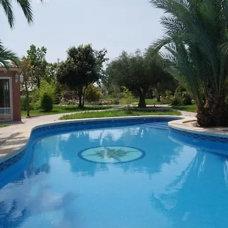 Casa Jardines De Lola Daimés