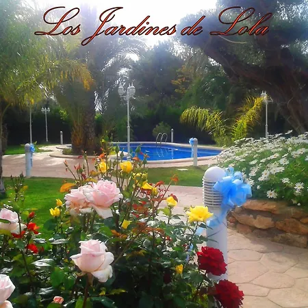 Casa Jardines De Lola * Daimés