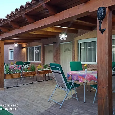 Casa Jardines De Lola * Daimés