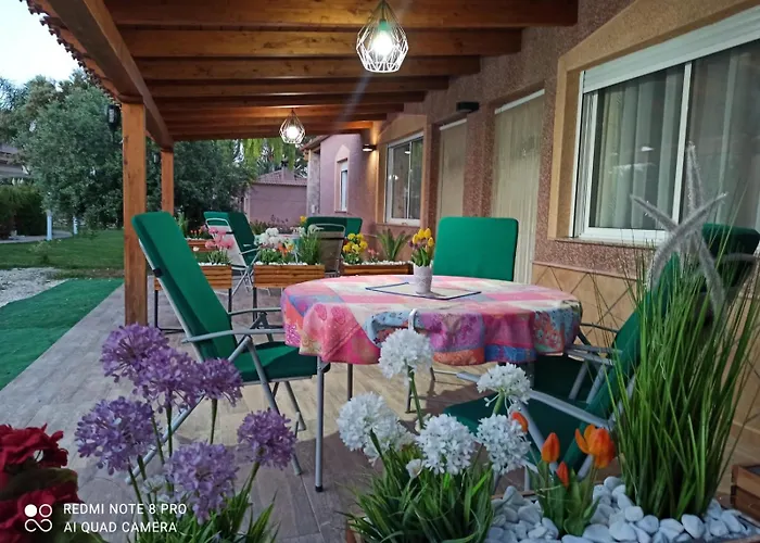 Jardines De Lola Country house *